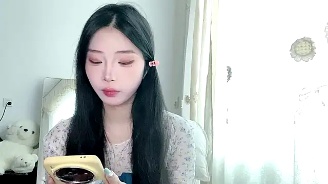 yiyibaby2026 online show from 04-29-26, 02:04