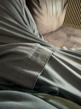 Snapshot of gaabrriel chatting on 03-11-26, 08:42 gaabrriel online show from 03-11-26, 08:42