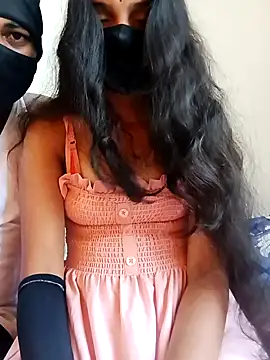 Snapshot of Telugucouple1431 chatting on 03-30-26, 04:46 Telugucouple1431 online show from 03-30-26, 04:46