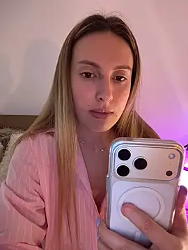 EvaRyen  online show from 03-13-26, 04:13