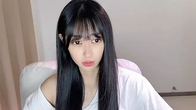 Snapshot of xiaooyee chatting on 05-21-26, 02:35 xiaooyee online show from 05-21-26, 02:35
