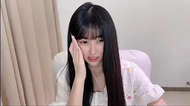 Snapshot of xiaooyee chatting on 06-01-26, 03:25 xiaooyee online show from 06-01-26, 03:25