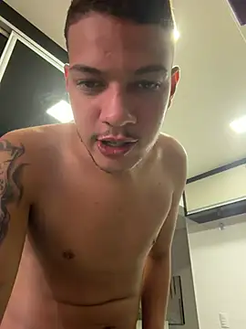 Snapshot of Jhonnylaionsousa chatting on 06-14-26, 10:28 Jhonnylaionsousa online show from 06-14-26, 10:28
