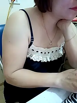 SingleeMomm online show from 03-18-26, 03:37
