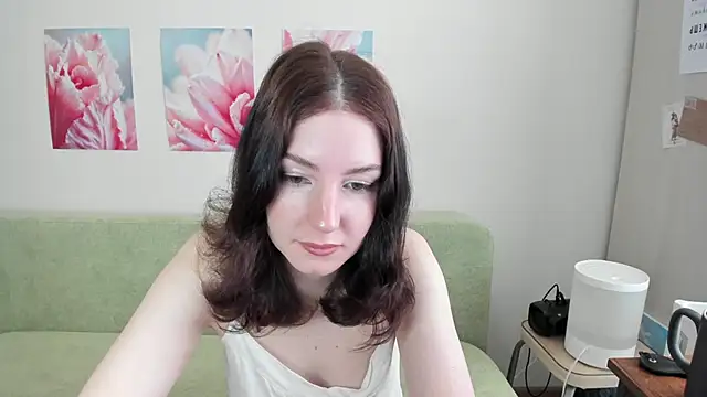 Snapshot of LuminaKiss chatting on 03-13-26, 07:37 LuminaKiss online show from 03-13-26, 07:37