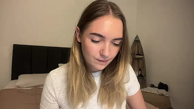 RoxyWet online show from 04-10-26, 01:27