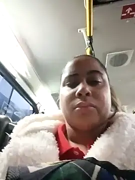gatinha20257 online show from 07-13-26, 09:45