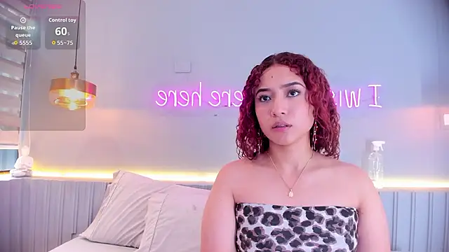 Snapshot of catalina_herrera_ chatting on 03-16-26, 09:30 catalina herrera online show from 03-16-26, 09:30