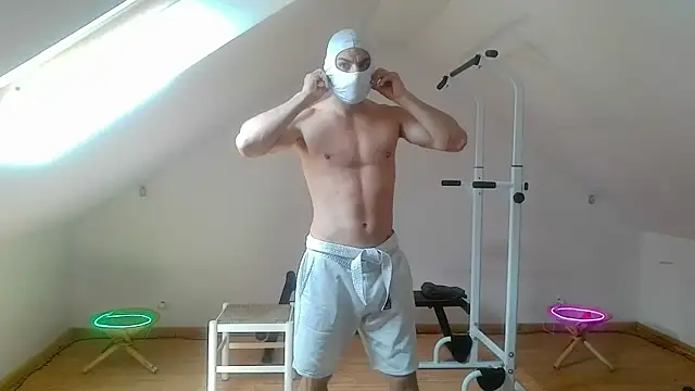 Snapshot of NinjaLaser chatting on 06-09-26, 11:33 NinjaLaser online show from 06-09-26, 11:33