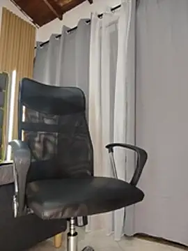 Oliver bigblack cock online show from 05-11-26, 06:27