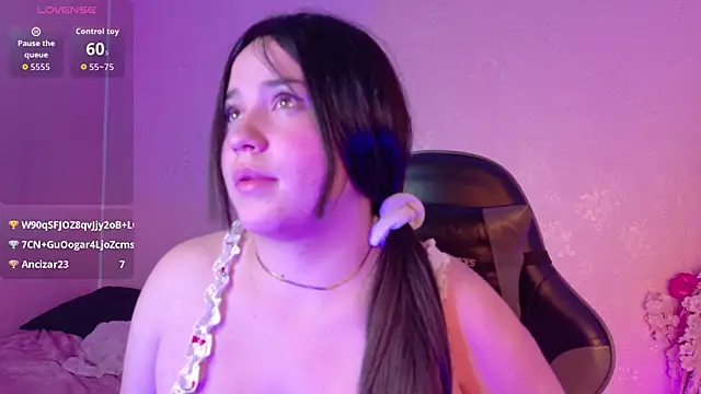Snapshot of Julieth_Caandy chatting on 07-03-26, 12:06 Julieth Caandy online show from 07-03-26, 12:06