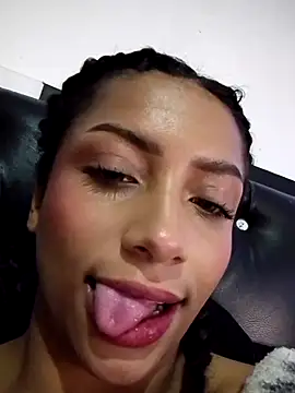 KattyBerryX online show from 08-02-26, 10:41