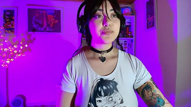 Snapshot of Nanachi_uwu chatting on 05-25-26, 11:11 Nanachi uwu online show from 05-25-26, 11:11