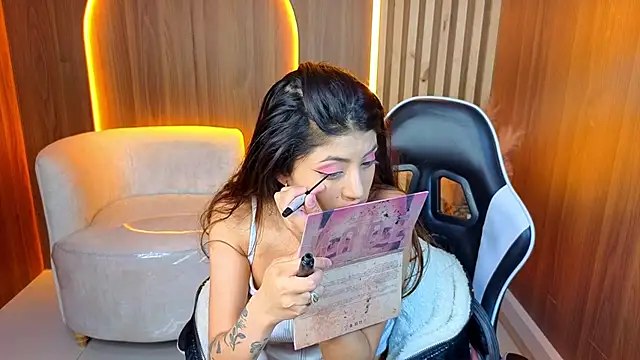 Lia queen tx online show from 07-26-26, 03:25