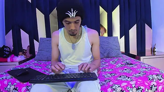 Snapshot of KikyoAndDrey chatting on 04-30-26, 03:29 KikyoAndDrey online show from 04-30-26, 03:29