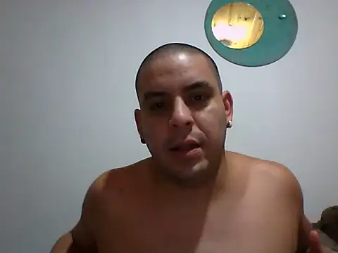 Snapshot of Matiasadventurexxx chatting on 03-11-26, 10:49 Matiasadventurexxx online show from 03-11-26, 10:49