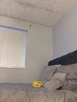 Snapshot of SexyRiri_ chatting on 03-12-26, 05:08 SexyRiri online show from 03-12-26, 05:08