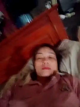 Snapshot of Lyly22x chatting on 03-24-26, 03:00 Lyly22x online show from 03-24-26, 03:00