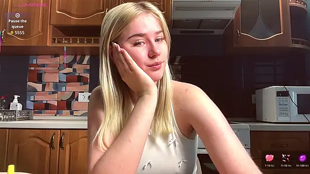 ivygenesis online show from 04-17-26, 03:09