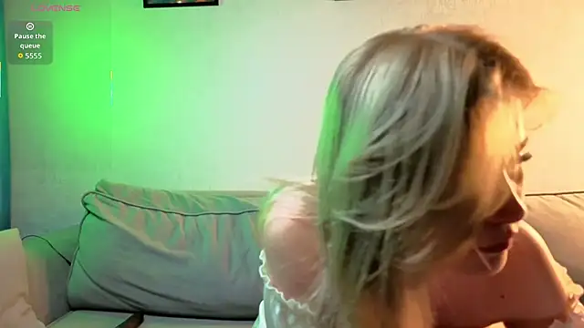 ivygenesis online show from 07-26-26, 03:04