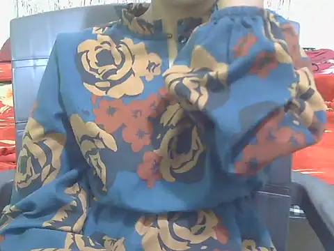 Snapshot of Miss_nidhi01 chatting on 03-12-26, 07:36 Miss nidhi01 online show from 03-12-26, 07:36