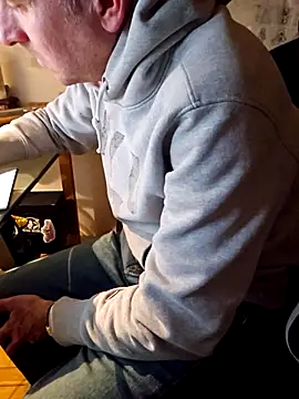 dufatcock online show from 04-02-26, 07:17