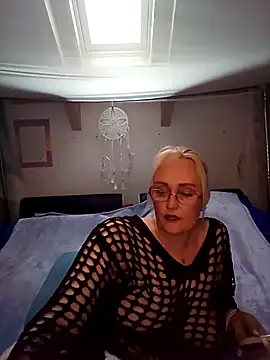 roxy 74 online show from 03-28-26, 09:31