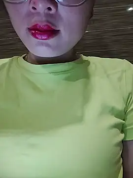 Snapshot of candy_flo chatting on 05-14-26, 08:21 candy flo online show from 05-14-26, 08:21