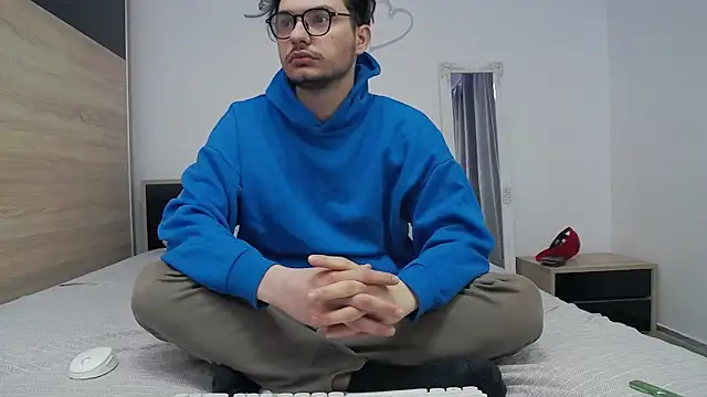 Snapshot of kevin_garcia1 chatting on 03-12-26, 11:38 kevin garcia1 online show from 03-12-26, 11:38