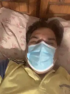 Snapshot of urb0nd chatting on 03-12-26, 06:03 urb0nd online show from 03-12-26, 06:03