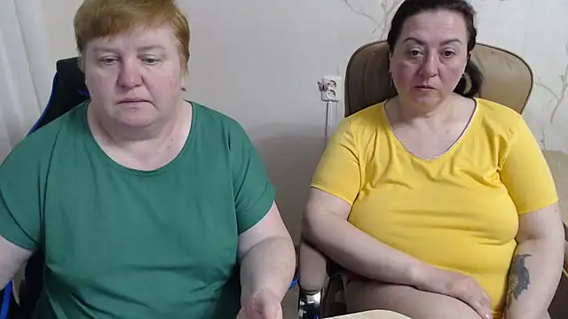 Lindy-Jeanie online show from 04-15-26, 07:58