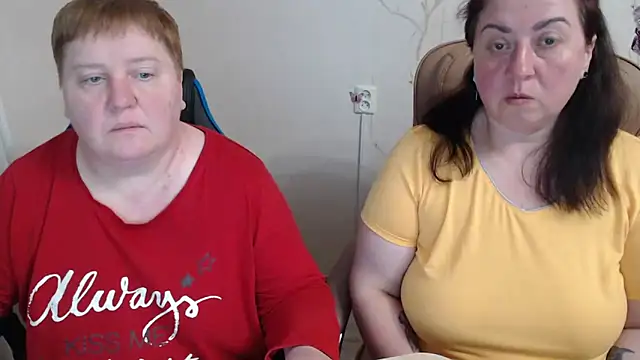 Lindy-Jeanie online show from 04-26-26, 05:54