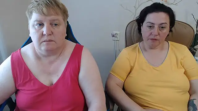 Lindy-Jeanie online show from 06-15-26, 03:58