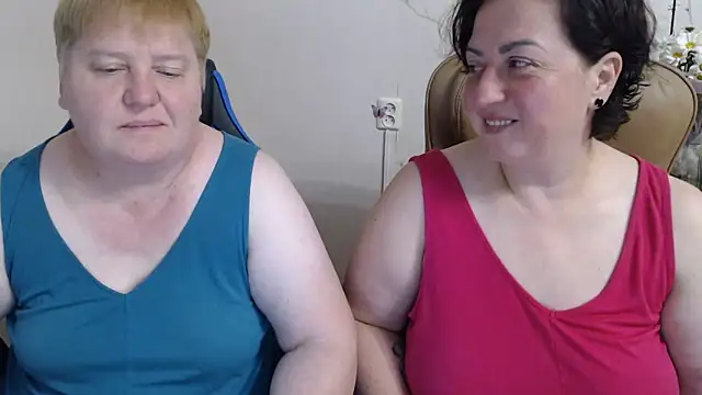 Lindy-Jeanie online show from 06-26-26, 06:45