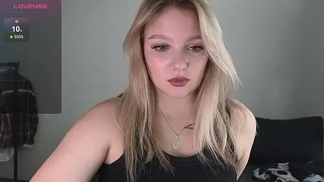 Snapshot of bettyloveu chatting on 07-01-26, 11:01 bettyloveu online show from 07-01-26, 11:01