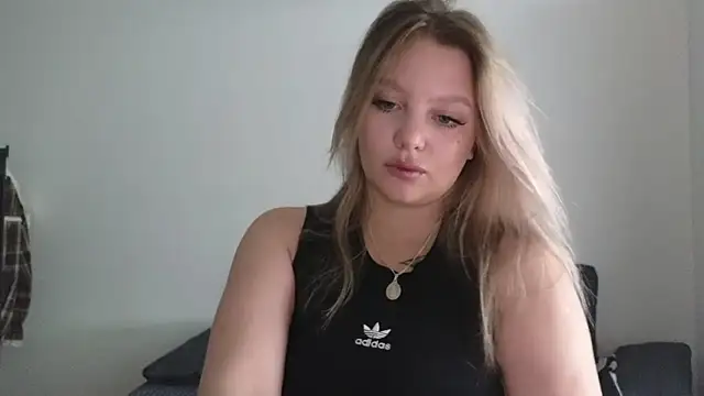 Snapshot of bettyloveu chatting on 08-03-26, 11:05 bettyloveu online show from 08-03-26, 11:05
