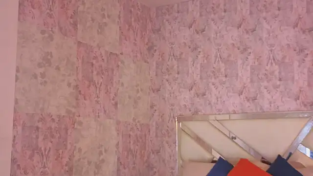 april summer  online show from 04-01-26, 08:50