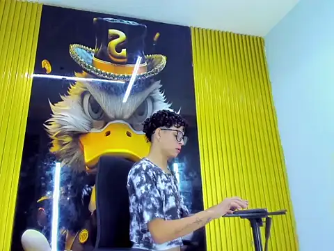 Snapshot of Novaneon_ chatting on 03-14-26, 11:48 Novaneon online show from 03-14-26, 11:48