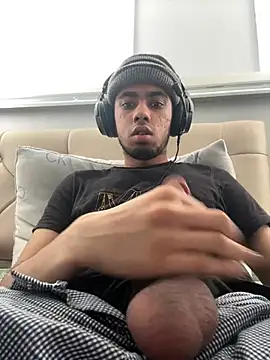 iLoveGirlsOnlyStr8Asf online show from 04-08-26, 04:51