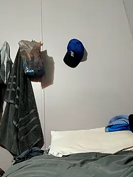 Snapshot of oliver00902 chatting on 03-23-26, 12:20 oliver00902 online show from 03-23-26, 12:20