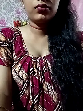 Snapshot of tina2005 chatting on 03-15-26, 11:27 tina2005 online show from 03-15-26, 11:27