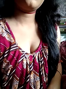 Snapshot of tina2005 chatting on 03-17-26, 10:40 tina2005 online show from 03-17-26, 10:40