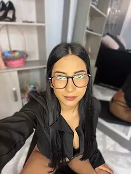 Gretel Streit online show from 04-29-26, 03:21