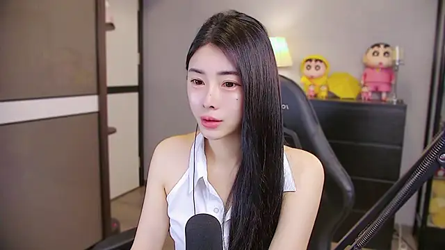 XiaoYuBao- online show from 04-18-26, 04:00