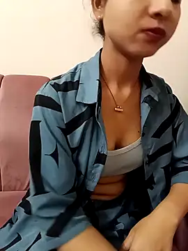 ritika gupta02 online show from 04-10-26, 03:50