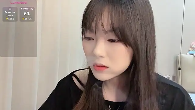 Snapshot of Lily-8888 chatting on 03-19-26, 02:32 Lily-8888 online show from 03-19-26, 02:32