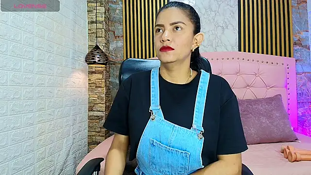 AishaCambell  online show from 04-24-26, 09:56