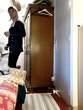 stephie83 online show from 03-24-26, 04:34