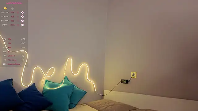 Emma dream  online show from 07-18-26, 01:32