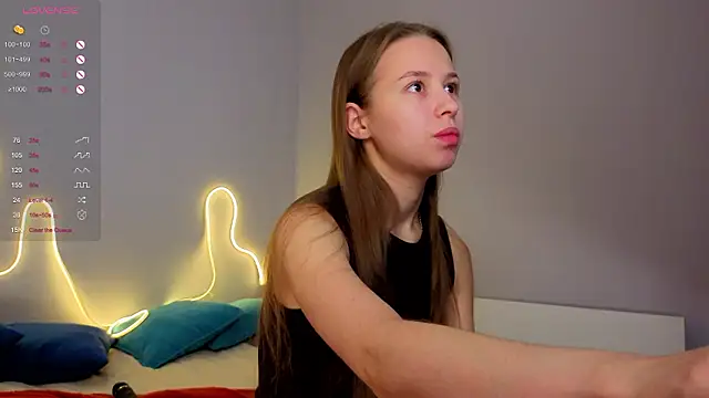 Emma dream  online show from 07-30-26, 04:33